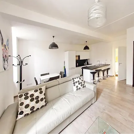 Apartment Brand New 2 Bedroom Gambetta Fully Renovated 2021- 5 Mns Palais By Olam Cannes