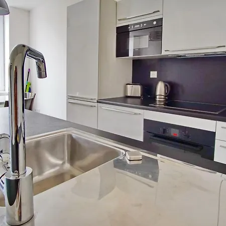 Brand New 2 Bedroom Gambetta Fully Renovated 2021- 5 Mns Palais By Olam